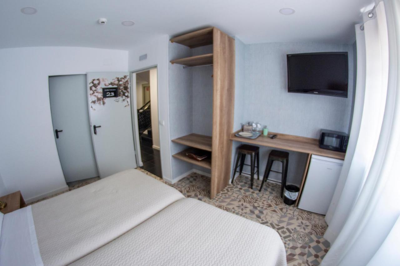 Hostal Las Encinas Вильявисьоса-де-Одон Экстерьер фото