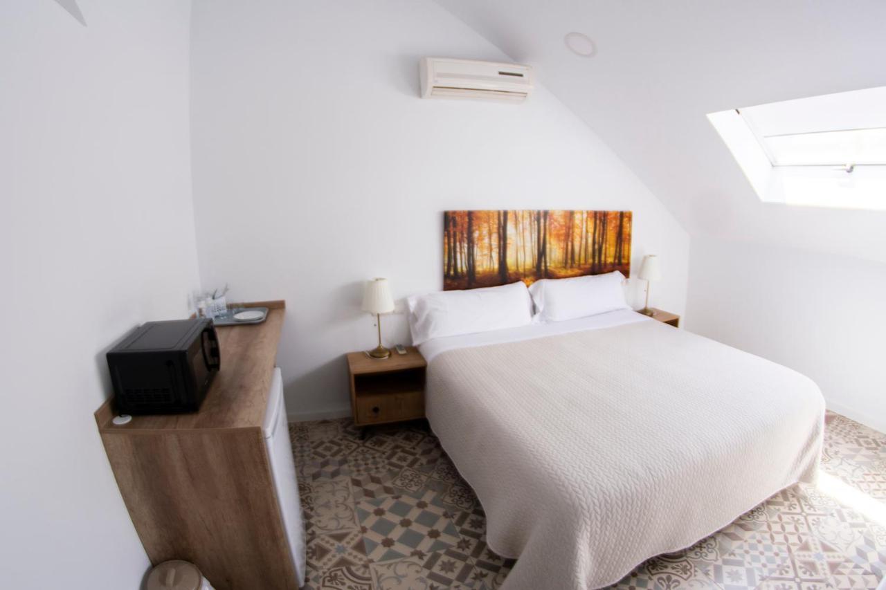 Hostal Las Encinas Вильявисьоса-де-Одон Экстерьер фото